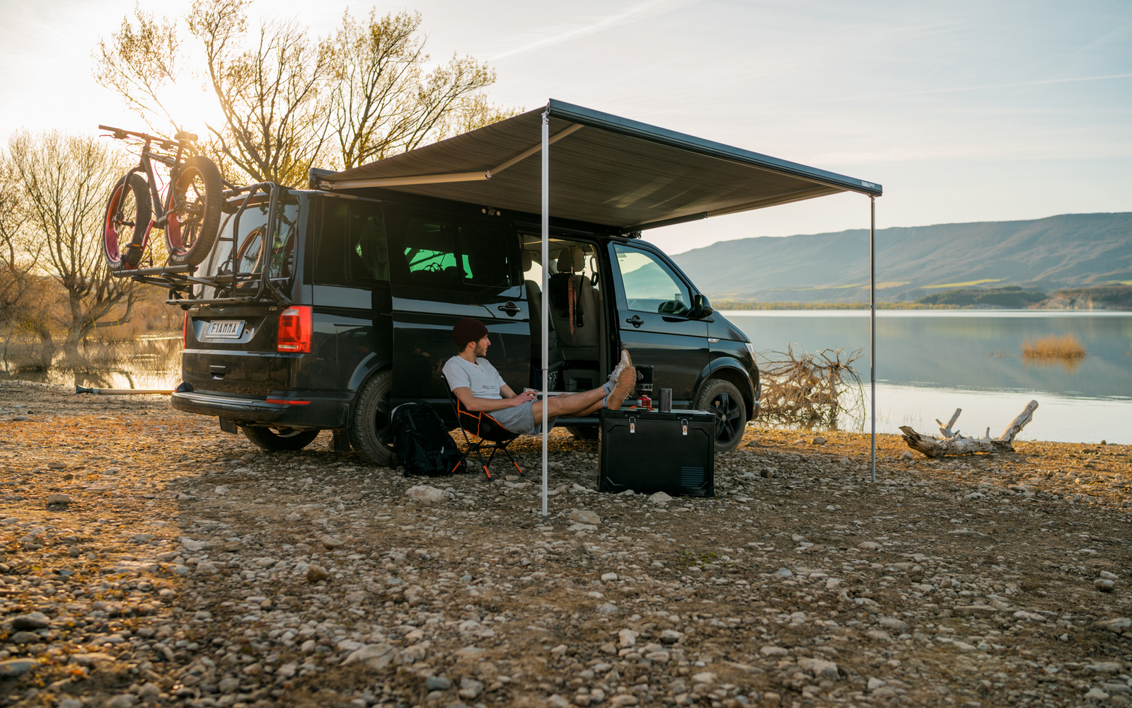  Fiamma F45s Wandmarkise 300 Cm Für VW T5 / T6 / Multivan / Transporter Langer Radstand (Titanium / Royal Grey)